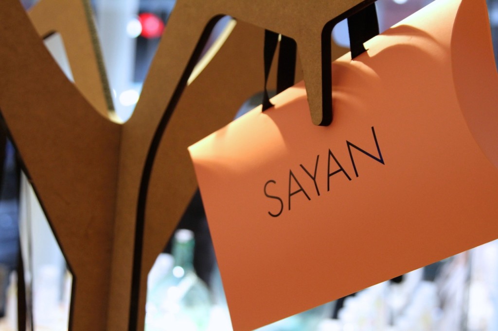 Sayan: inauguración en Madrid.